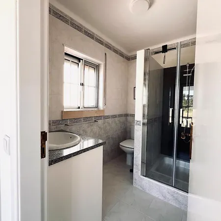 Feriehus Casa 33 - Idyllisches Reihenhaus Mit Innenhof São Martinho do Porto