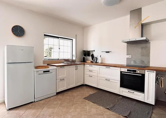 Casa 33 - Idyllisches Reihenhaus Mit Innenhof * São Martinho do Porto