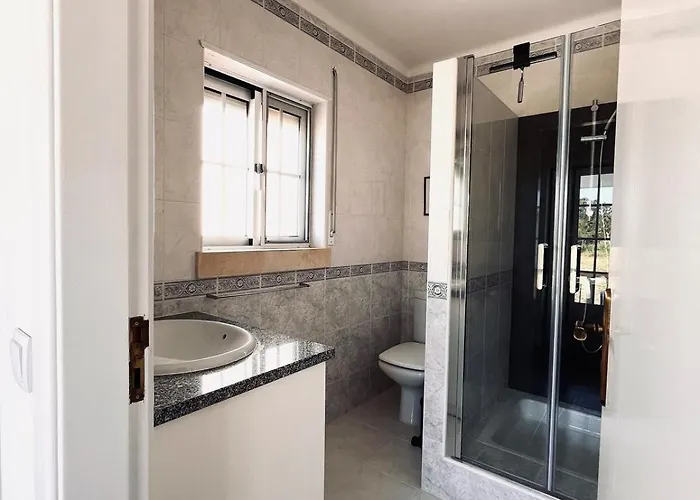 Vakantiehuis Casa 33 - Idyllisches Reihenhaus Mit Innenhof São Martinho do Porto