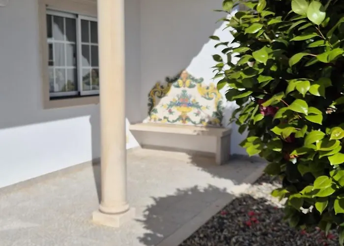 Casa 33 - Idyllisches Reihenhaus Mit Innenhof São Martinho do Porto